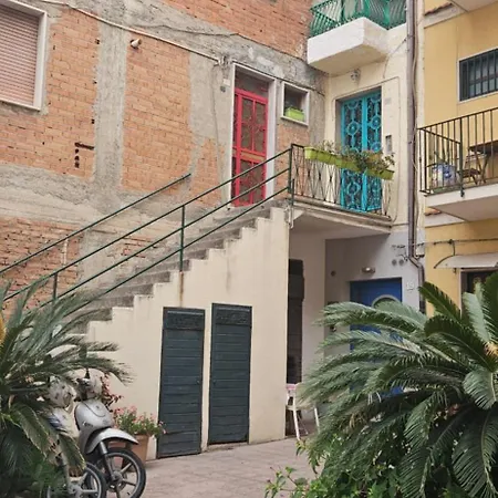 Lucia & Giovanni 3*